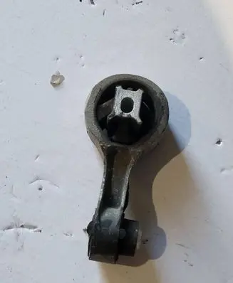Renault Trafic III (X82) Engine mount bracket 8200404271 93853920