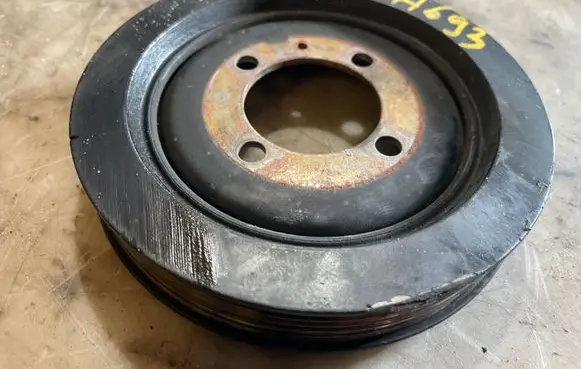 Opel Astra H Crankshaft pulley 8980391730