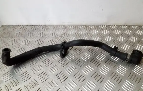 Engine coolant pipe/hose