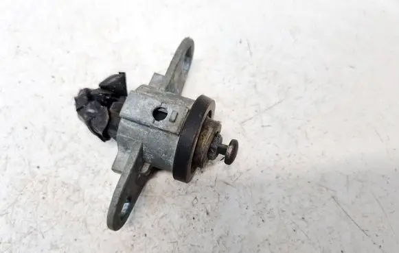 Opel Astra F Brake pedal sensor switch 90196375
