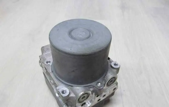 Mazda 6 ABS Pump 133800-4451 7493