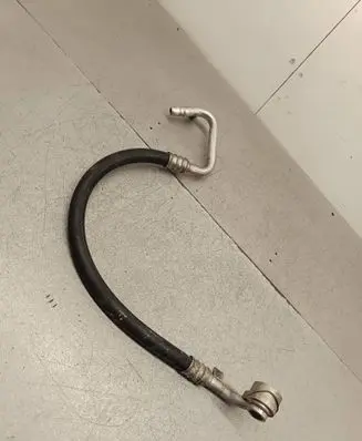 Air conditioning (A/C) pipe/hose
