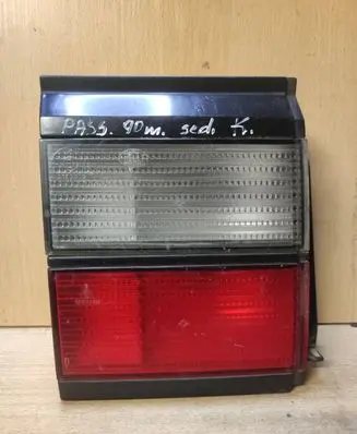 Volkswagen PASSAT B3 Tailgate rear/tail lights 357945107