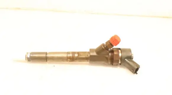 Toyota Corolla Verso E121 Fuel injector 0445110221