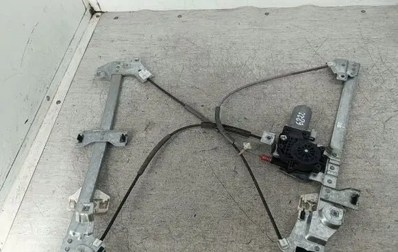 Peugeot Partner Front door window regulator with motor 0130821762BOSCH
