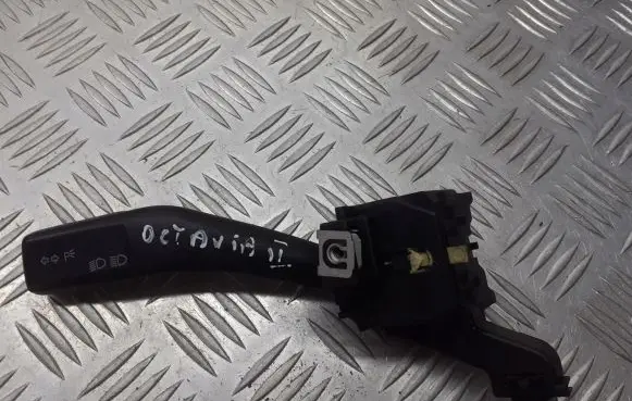 Skoda Octavia Mk2 (1Z) Indicator stalk 1K0953513