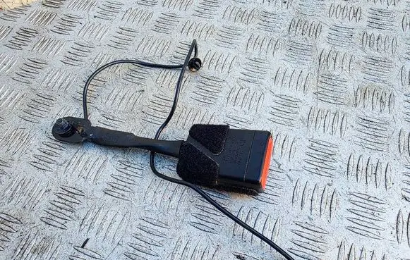 Mini One - Cooper F56 F55 Front seatbelt buckle 7313299