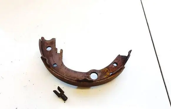 Toyota Avensis T250 Handbrake/parking brake pads 
