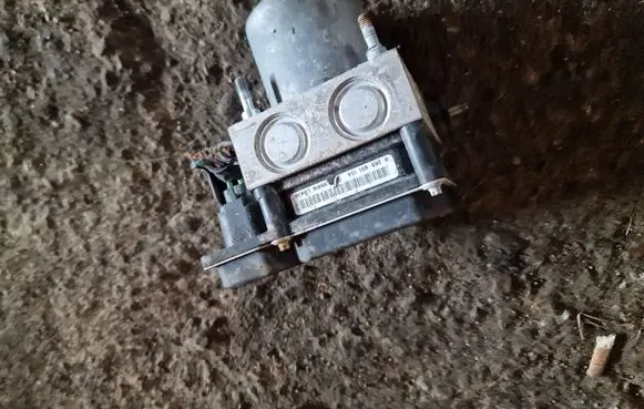 Peugeot 308 ABS Pump 9666093280