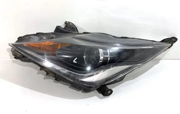 Toyota Aygo AB40 Headlight/headlamp 