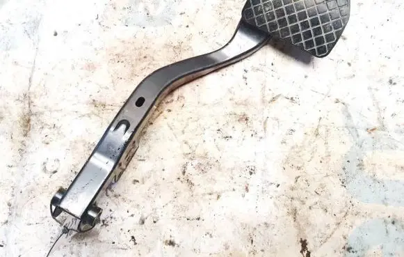 Audi A4 S4 B7 8E 8H Brake pedal