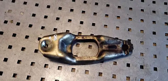Audi 80 90 S2 B4 Clutch release arm fork 012141719B