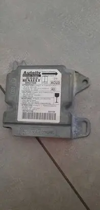 Renault Master II Airbag control unit/module 8200272530 602998200 E021GK10108