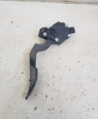 Mazda 2 Accelerator throttle pedal K42387410