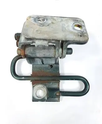 Volkswagen Golf IV Front door upper hinge 4B0831412A