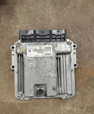 Ford Mondeo MK IV Engine control unit/module 8G9112A650EG 0281014832 210KM-154kW