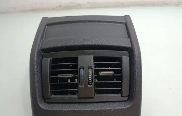 BMW 3 F30 F35 F31 Rear air vent grill 926535001