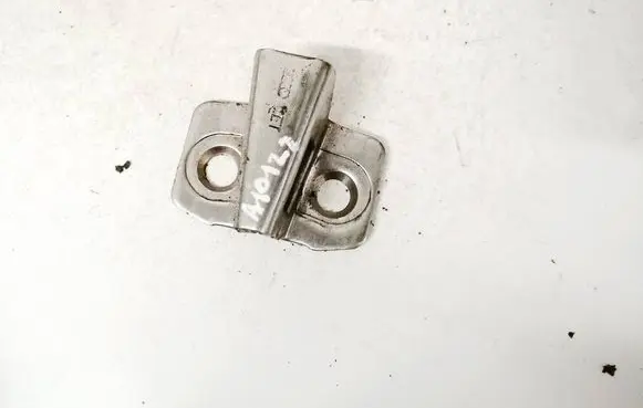 Audi A4 S4 B5 8D Front door lock loop/hook striker 