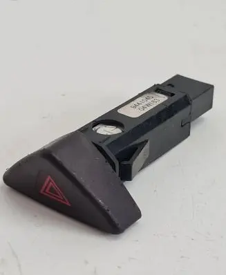 Volvo V70 Hazard light switch 9441045 04W163