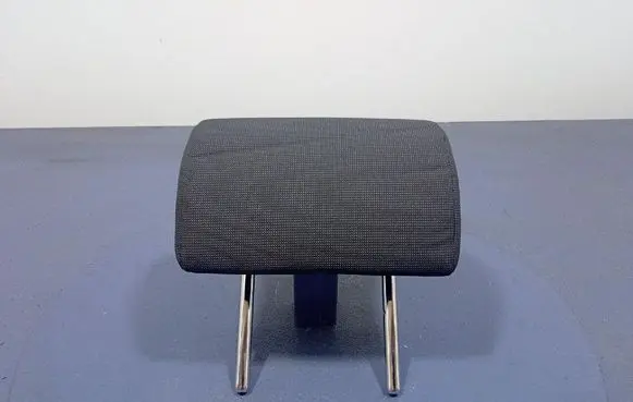 Toyota Auris E180 Front seat headrest 