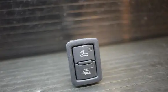 Audi A4 S4 B8 8K Alarm switch 4F0962109