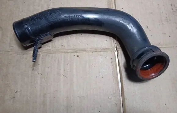 Volvo S40 Intercooler hose/pipe 30741235 L37DA