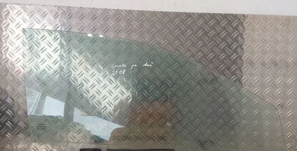 Toyota Corolla E140 E150 Front door window glass four-door 43R00086