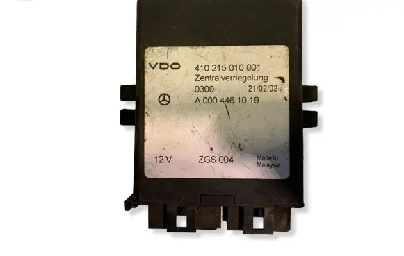 Mercedes-Benz Sprinter W901 W902 W903 W904 Aerial antenna amplifier ZGS004 A0004461019 410215010001