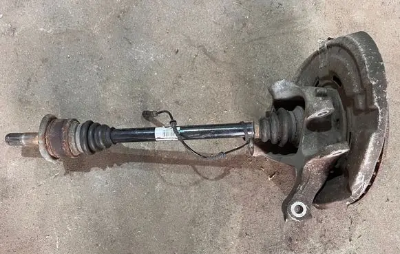 BMW 5 F10 F11 Front wheel hub spindle knuckle 6793769