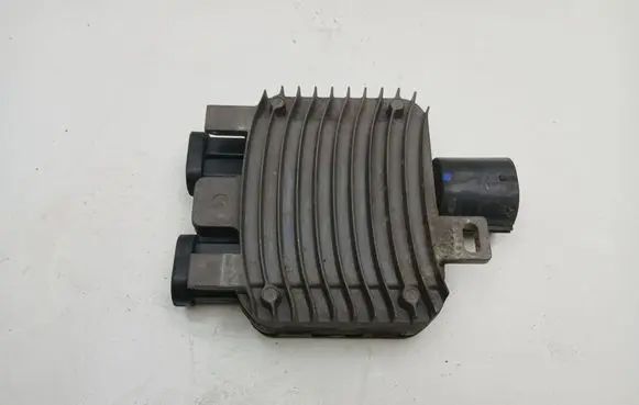 Volvo V60 Coolant fan relay 940012300
