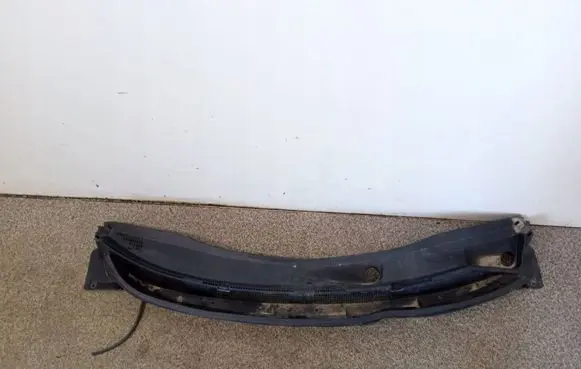Nissan Micra Wiper trim
