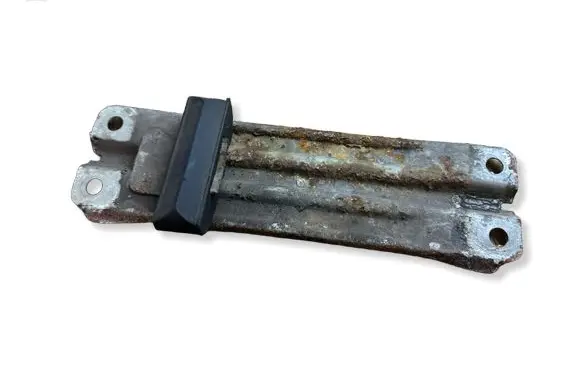 Mercedes-Benz SL R230 Muffler mount bracket/holder 