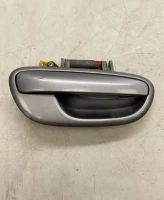 Subaru Legacy Front door exterior handle
