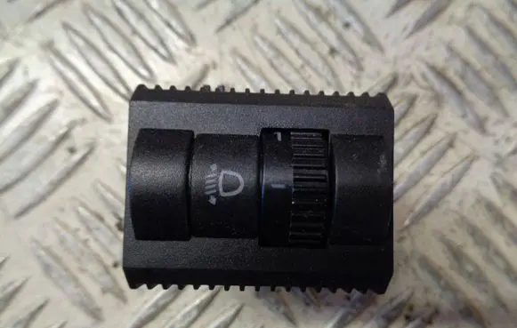 Seat Mii Headlight level height control switch 1S0941333