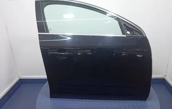 Volvo V60 Front door