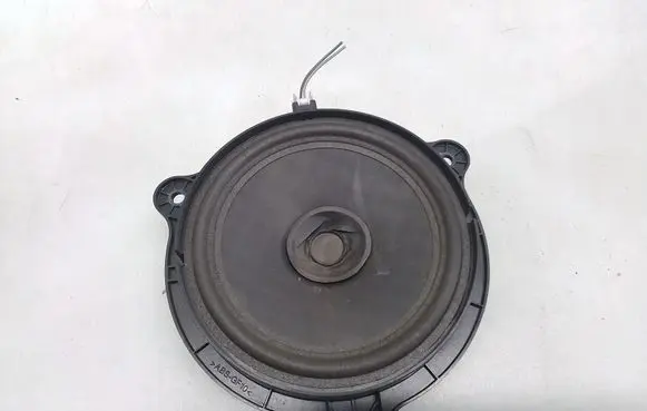 Nissan Note (E11) Rear door speaker