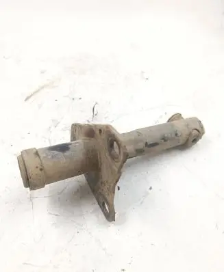 Front bumper mounting bracket