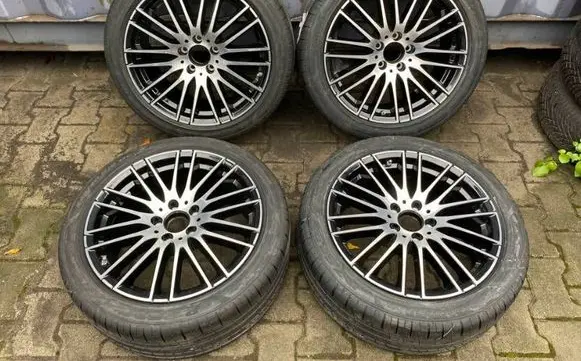 Mercedes-Benz C W206 R18 alloy rim A2064015000