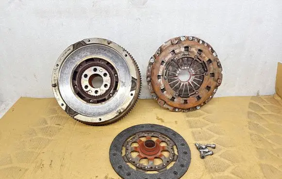 BMW 3 E46 Clutch set kit 7512693 7515087