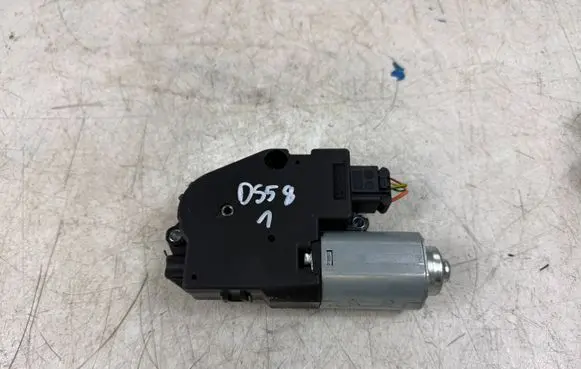 Citroen DS5 Sunroof motor/actuator 2224653D