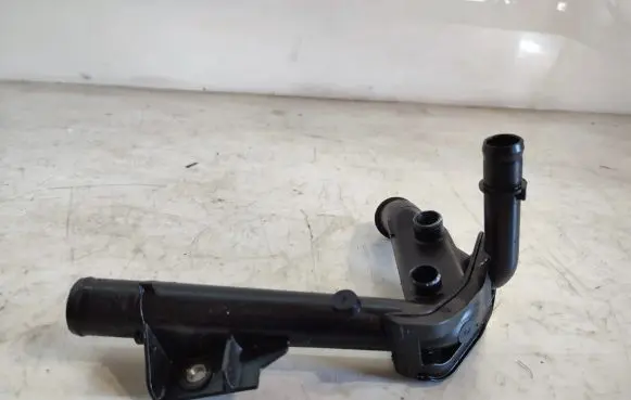 Nissan Qashqai Engine coolant pipe/hose 8200552604