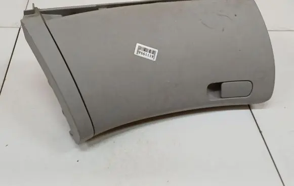 KIA Ceed Glove box 