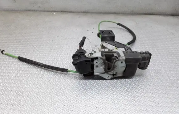 Fiat Stilo Front door lock 