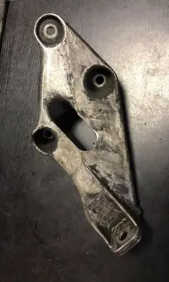 BMW 5 E34 Engine mounting bracket 1133363