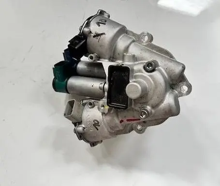 Hyundai IONIQ 6 Gear selector/shifter in gearbox 438102B500