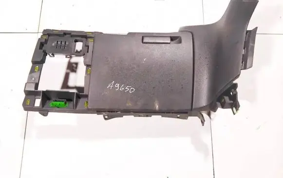 Peugeot 3008 I Glove box 9685168577 6-319-0211