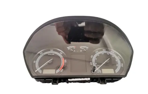 Skoda Fabia Mk1 (6Y) Speedometer (instrument cluster) 6Y0920982D 110280253