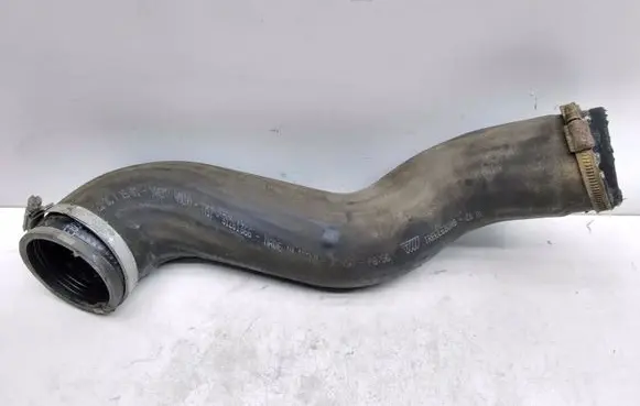 Volvo XC90 Intercooler hose/pipe 31261366