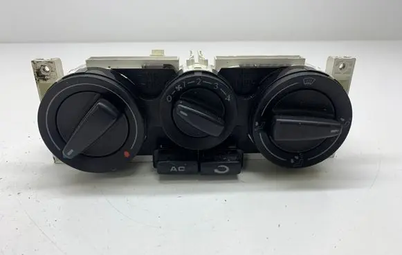 Volkswagen PASSAT B5.5 Climate control unit 1J0820045G 901511380000