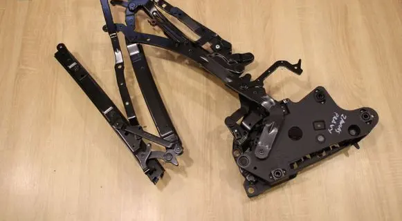 Opel Sintra Tailgate/trunk/boot hinge